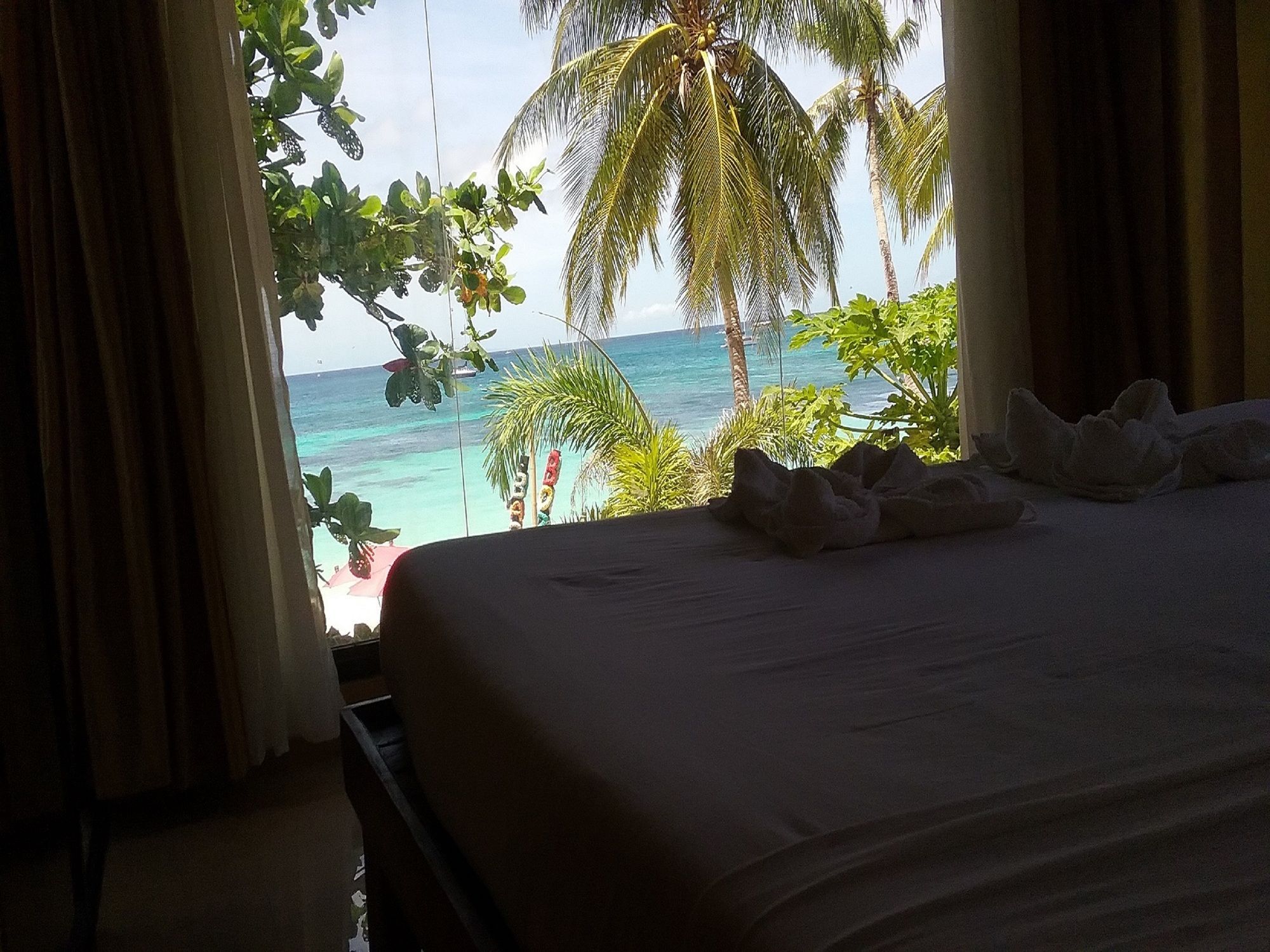 Kaiyana Boracay Beach Resort Manoc-Manoc Bagian luar foto