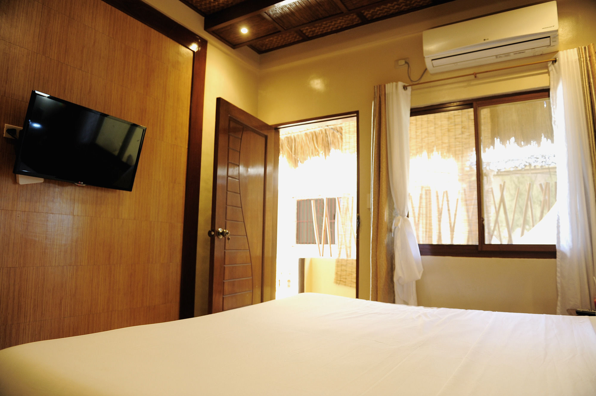 Kaiyana Boracay Beach Resort Manoc-Manoc Bagian luar foto